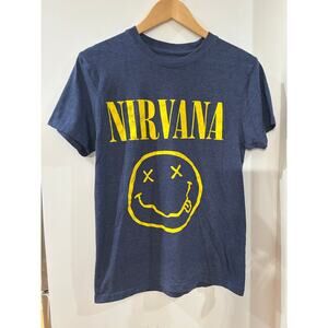 Nirvana Soft Yellow Classic Smiley Face Logo T-Shirt Graphic Women’s Small Blue